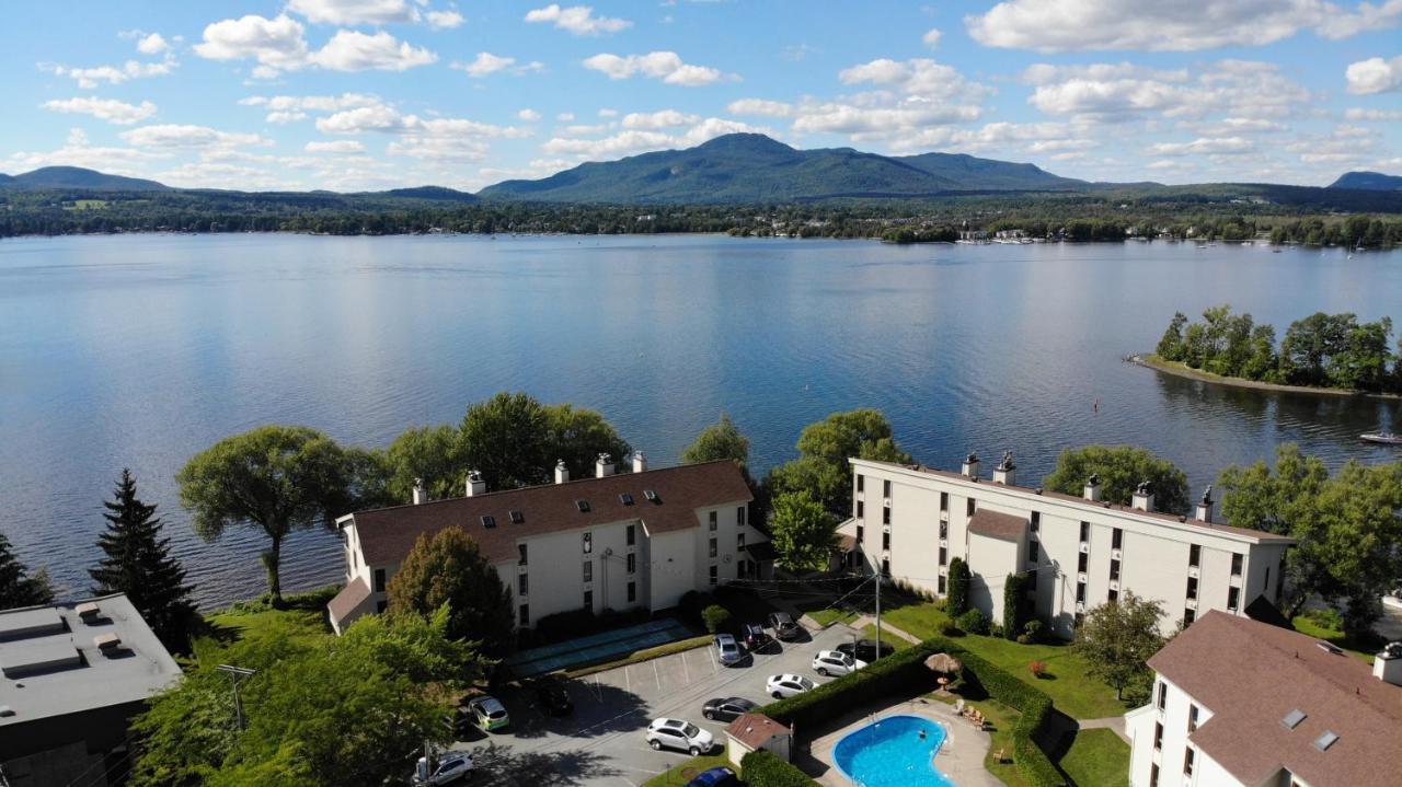 Location Tourisme Estrie - Oberge Du Village Magog Екстер'єр фото